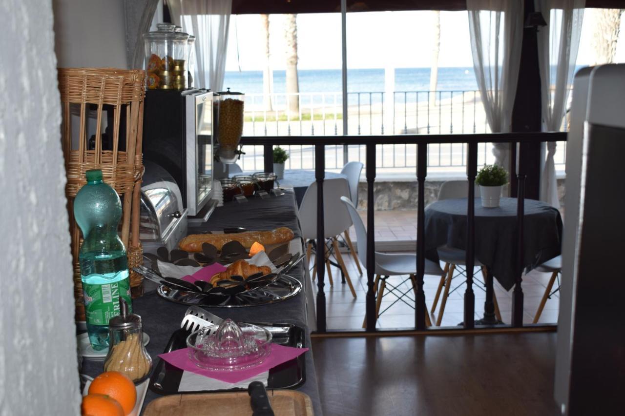 Hotel Bel Azur Six-Fours-les-Plages Dış mekan fotoğraf