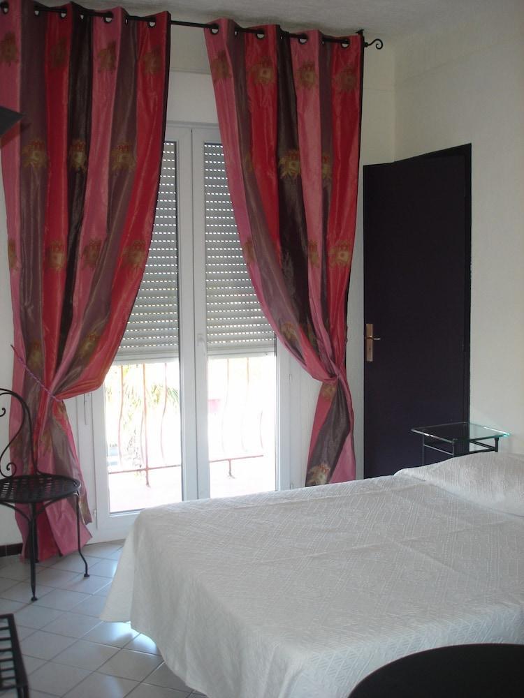 Hotel Bel Azur Six-Fours-les-Plages Dış mekan fotoğraf